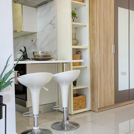 דירה A Lovely Designer With Balcony In St' Julians By 360 Estates *