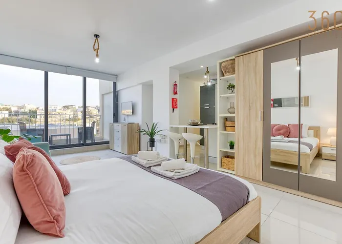 Apartment A Lovely Designer With Balcony In St' Julians By 360 Estates San Ġiljan