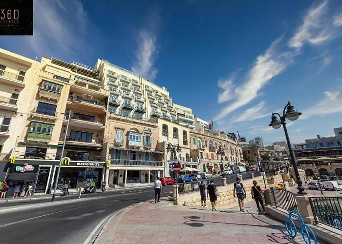 Appartement A Lovely Designer With Balcony In St' Julians By 360 Estates *