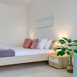 A Lovely Designer With Balcony In St' Julians By 360 Estates San Ġiljan