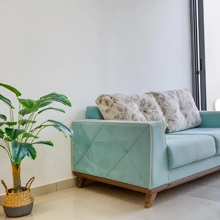 A Lovely Designer With Balcony In St' Julians By 360 Estates Apartment *