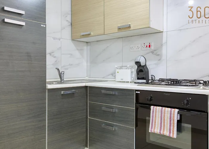 A Lovely Designer With Balcony In St' Julians By 360 Estates Daire