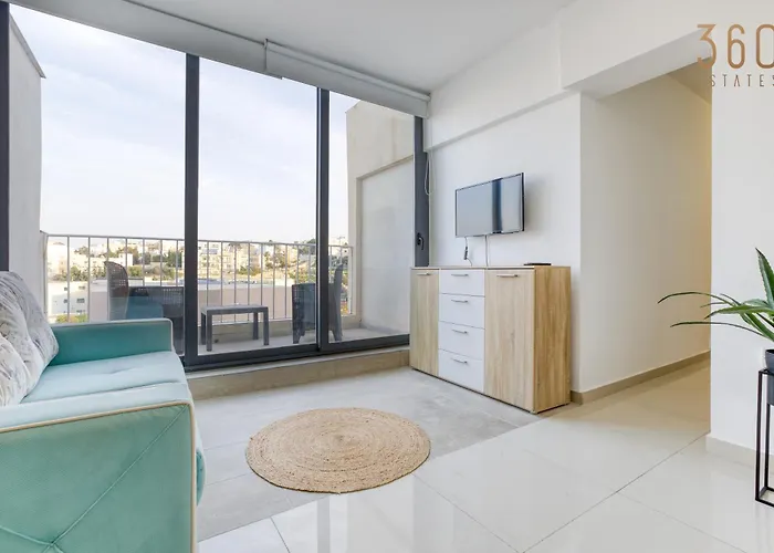 Daire A Lovely Designer With Balcony In St' Julians By 360 Estates *