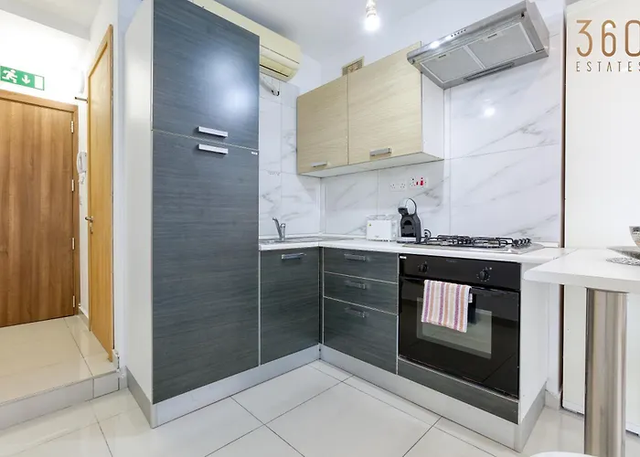 A Lovely Designer With Balcony In St' Julians By 360 Estates Daire